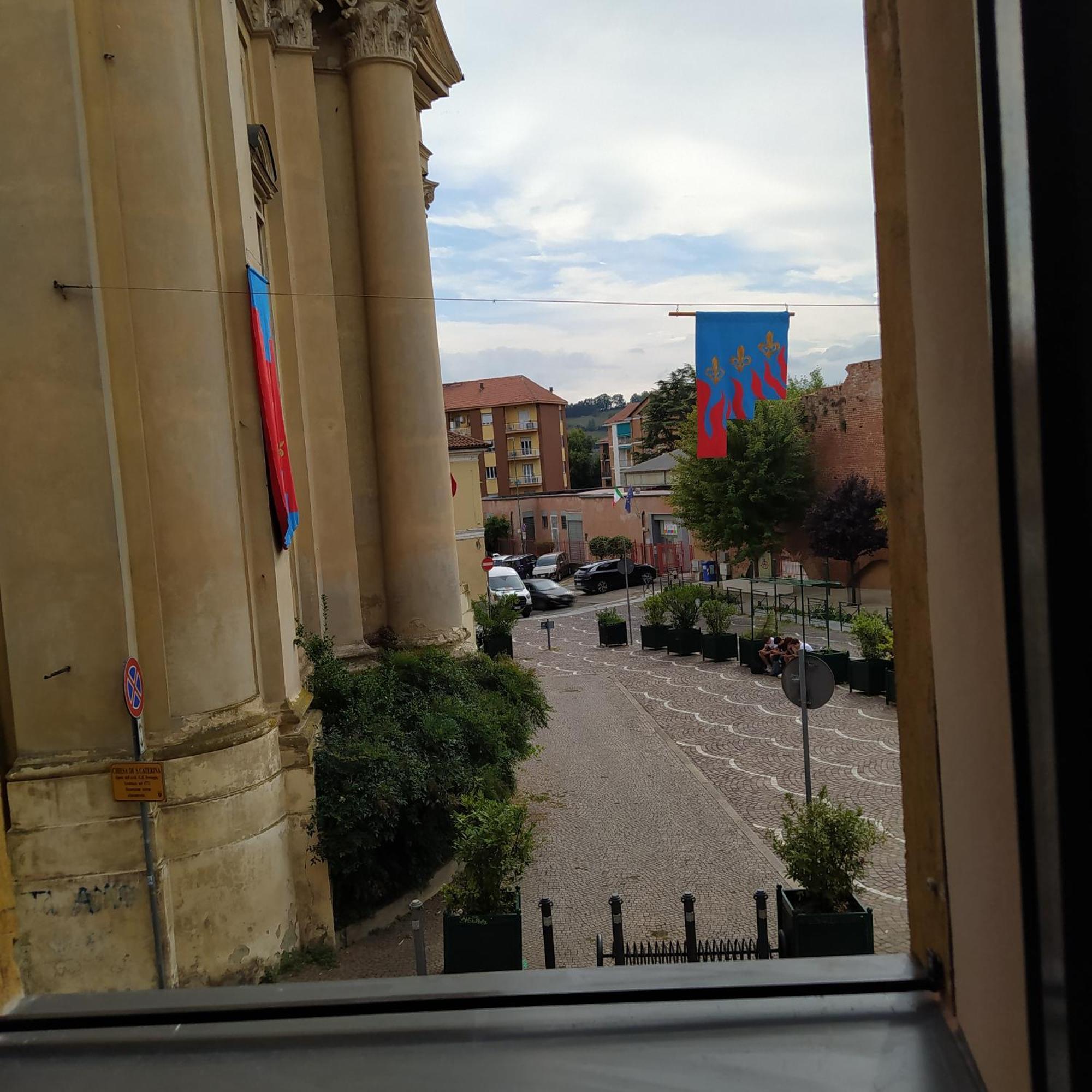 Casa Del Mercante In Centro Ad Asti No Ztl Esterno foto